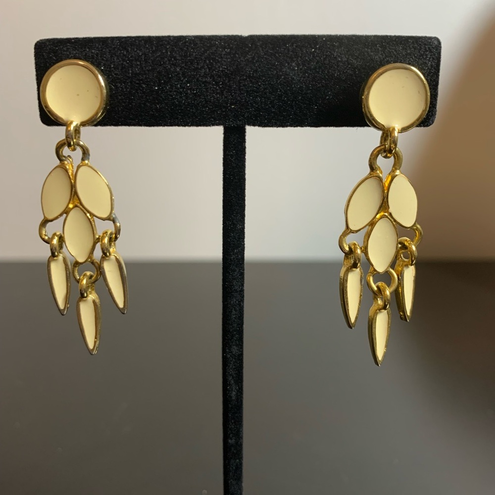 Elegant Cream/Gold Dangle Leaf Earrings